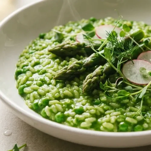 Risotto mit grünem Spargel – cremig, aromatisch und einfach selbst gemacht